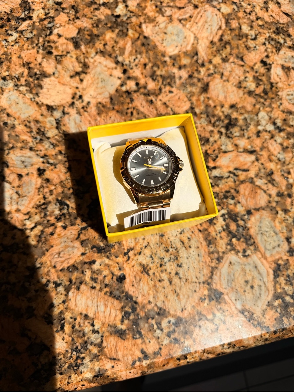 Gold Men's Dress Watch with gold Dial - Unbranded